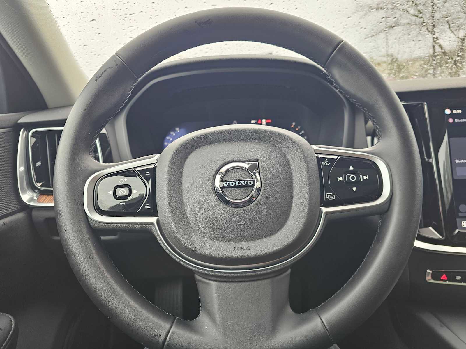 Certified 2025 Volvo V60 B5 Cross Country Plus image 26