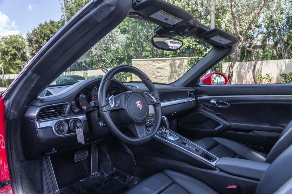 Used 2013 Porsche 911 Carrera RWD image 16