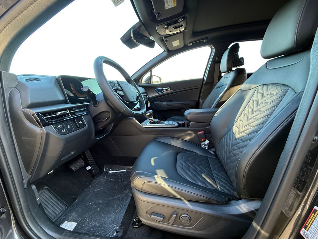 New 2026 Kia Sportage X-Line w/ X-Line Premium Package AWD/4WD image 9