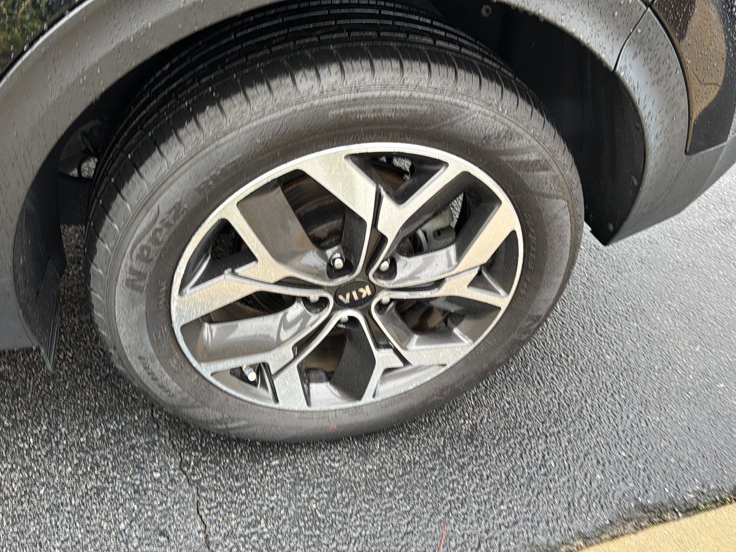 Used 2021 Kia Sportage EX image 33