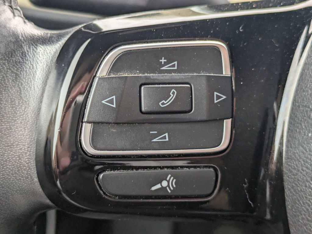 Used 2019 Volkswagen Beetle 2.0T Final Edition SEL image 22