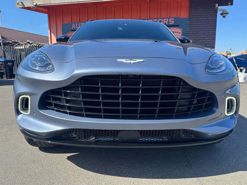 Used 2022 Aston Martin DBX AWD/4WD image 5