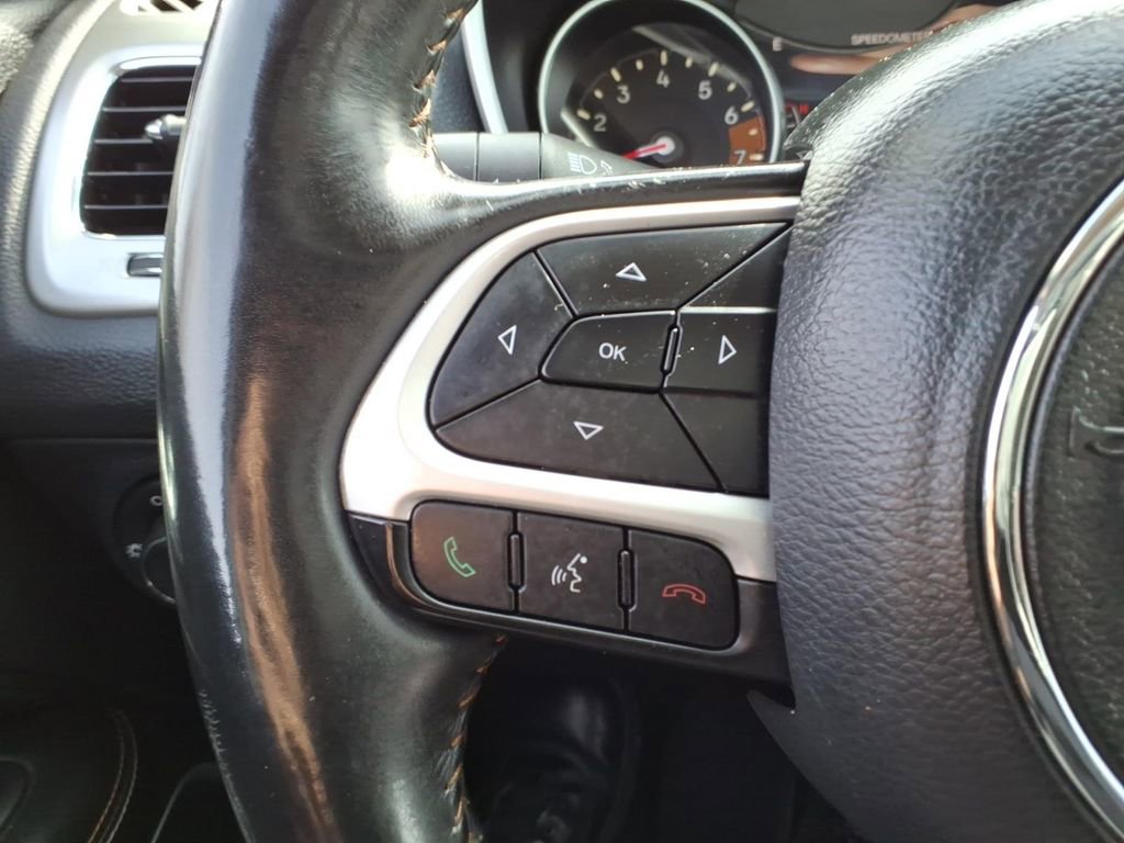 Used 2019 Jeep Compass Latitude w/ Popular Equipment Group AWD/4WD image 32