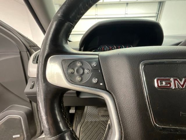 Used 2017 GMC Yukon XL SLT AWD/4WD image 16