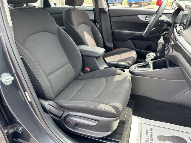 Used 2022 Kia Forte LXS FWD image 24