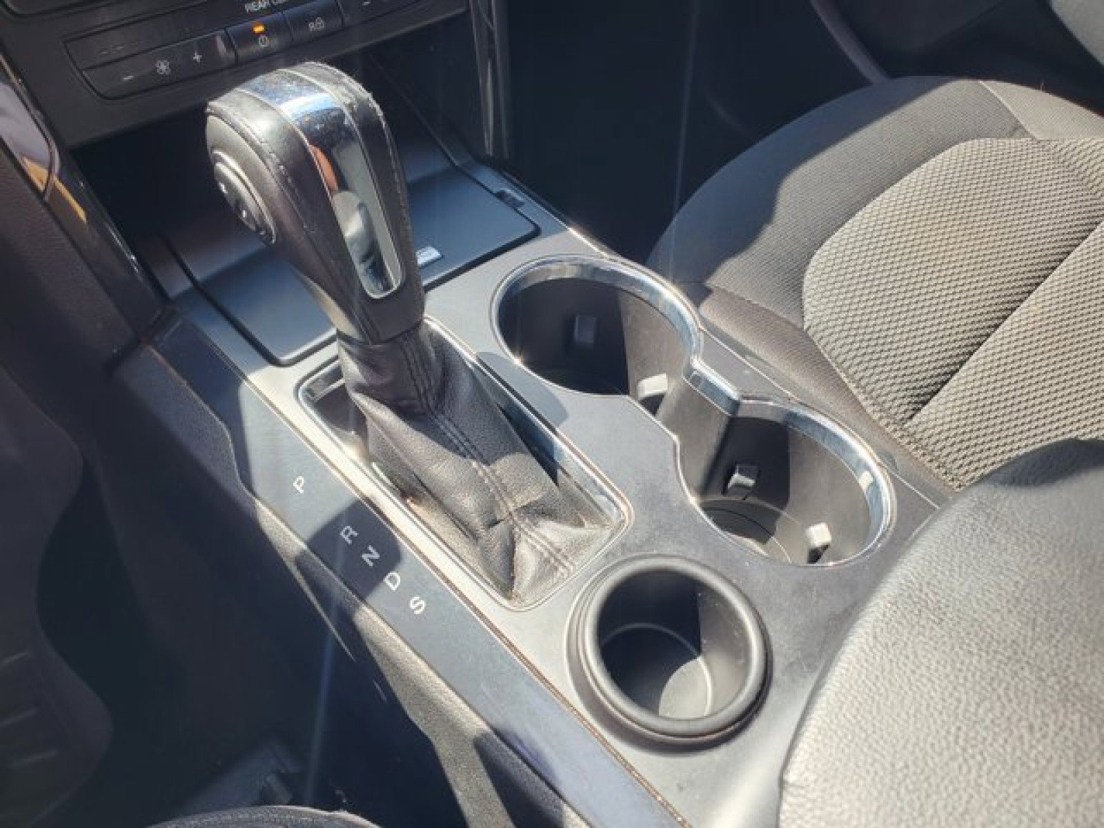 Certified 2018 Ford Explorer XLT image 24