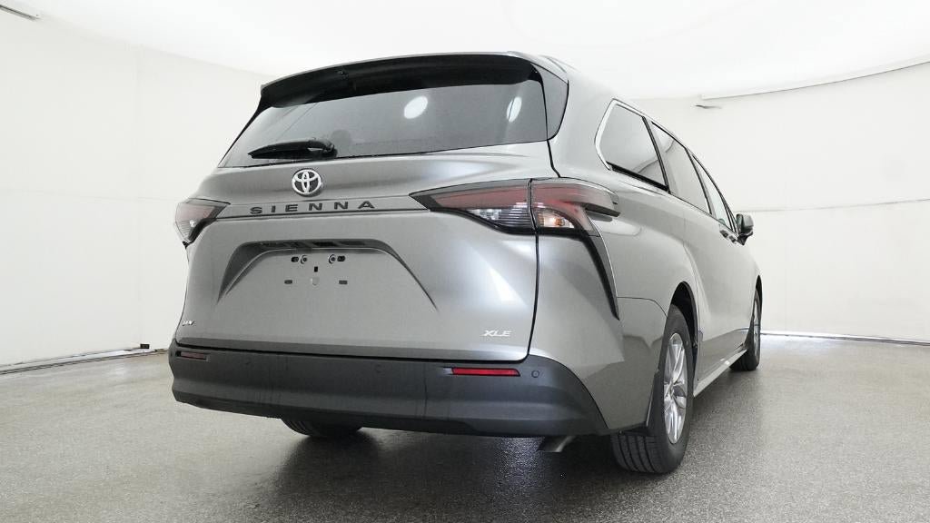 New 2026 Toyota Sienna XLE FWD image 24