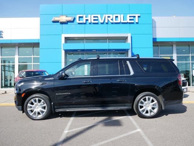 Used 2024 Chevrolet Suburban High Country AWD/4WD image 4