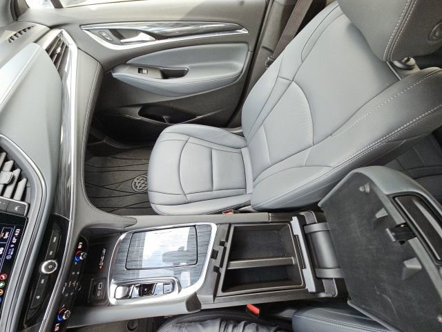 Used 2024 Buick Enclave Essence w/ Experience Buick Package image 52