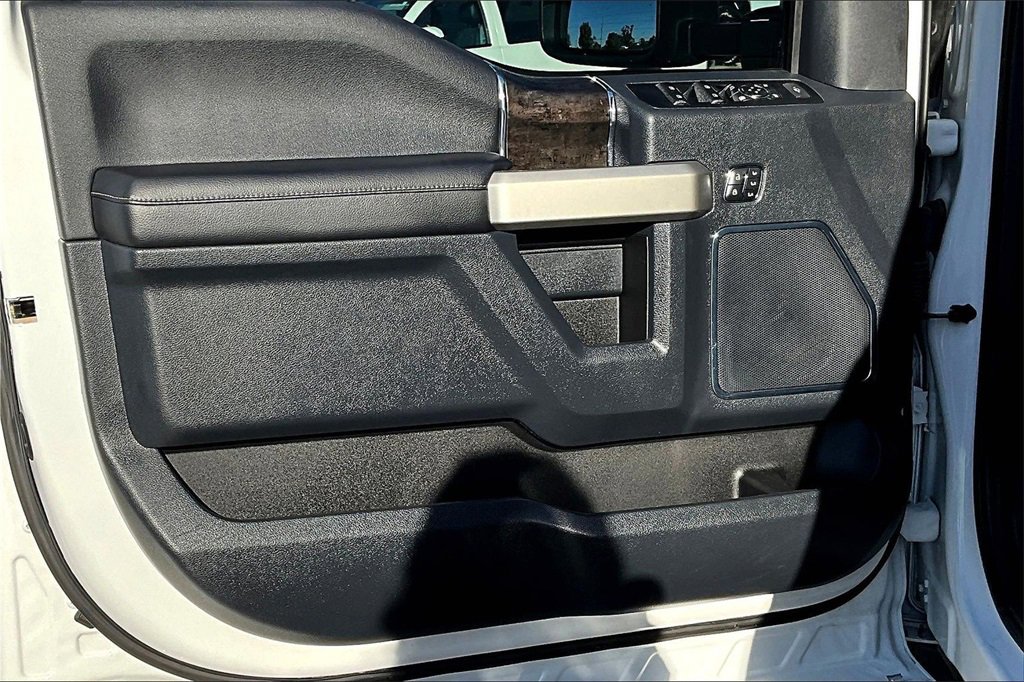 Used 2022 Ford F350 Lariat w/ Lariat Ultimate Package image 20