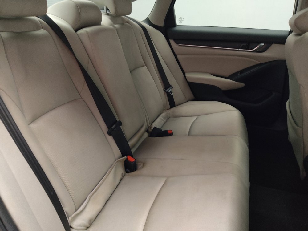 Used 2019 Honda Accord EX image 19