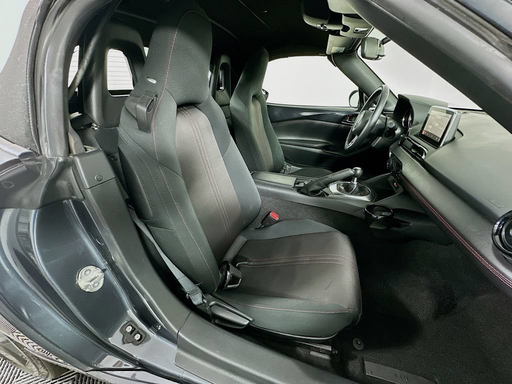 Used 2016 MAZDA MX-5 Miata Club RWD image 24
