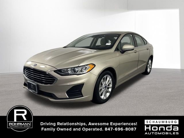 Used 2019 Ford Fusion SE FWD image 2