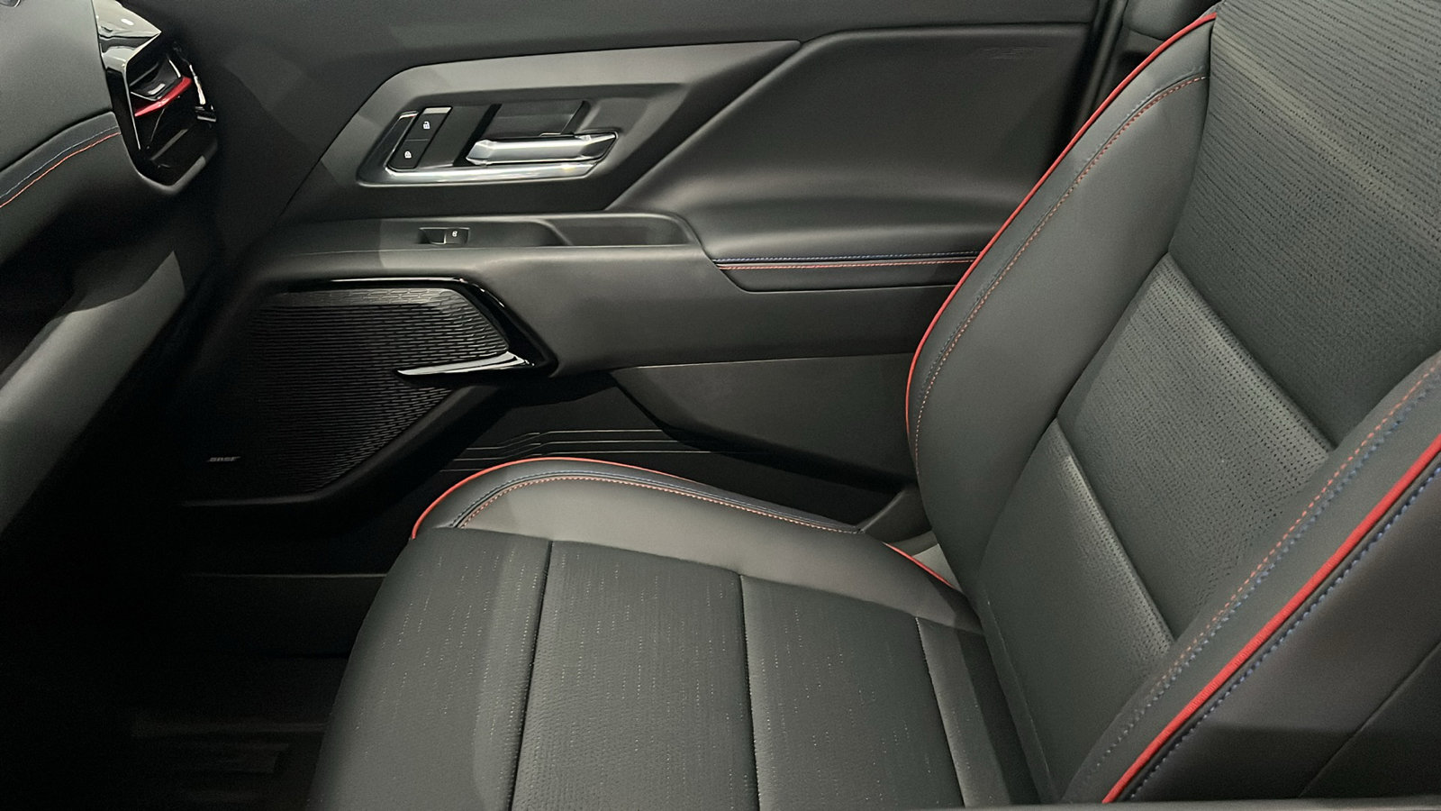 New 2024 Chevrolet Silverado EV RST image 17