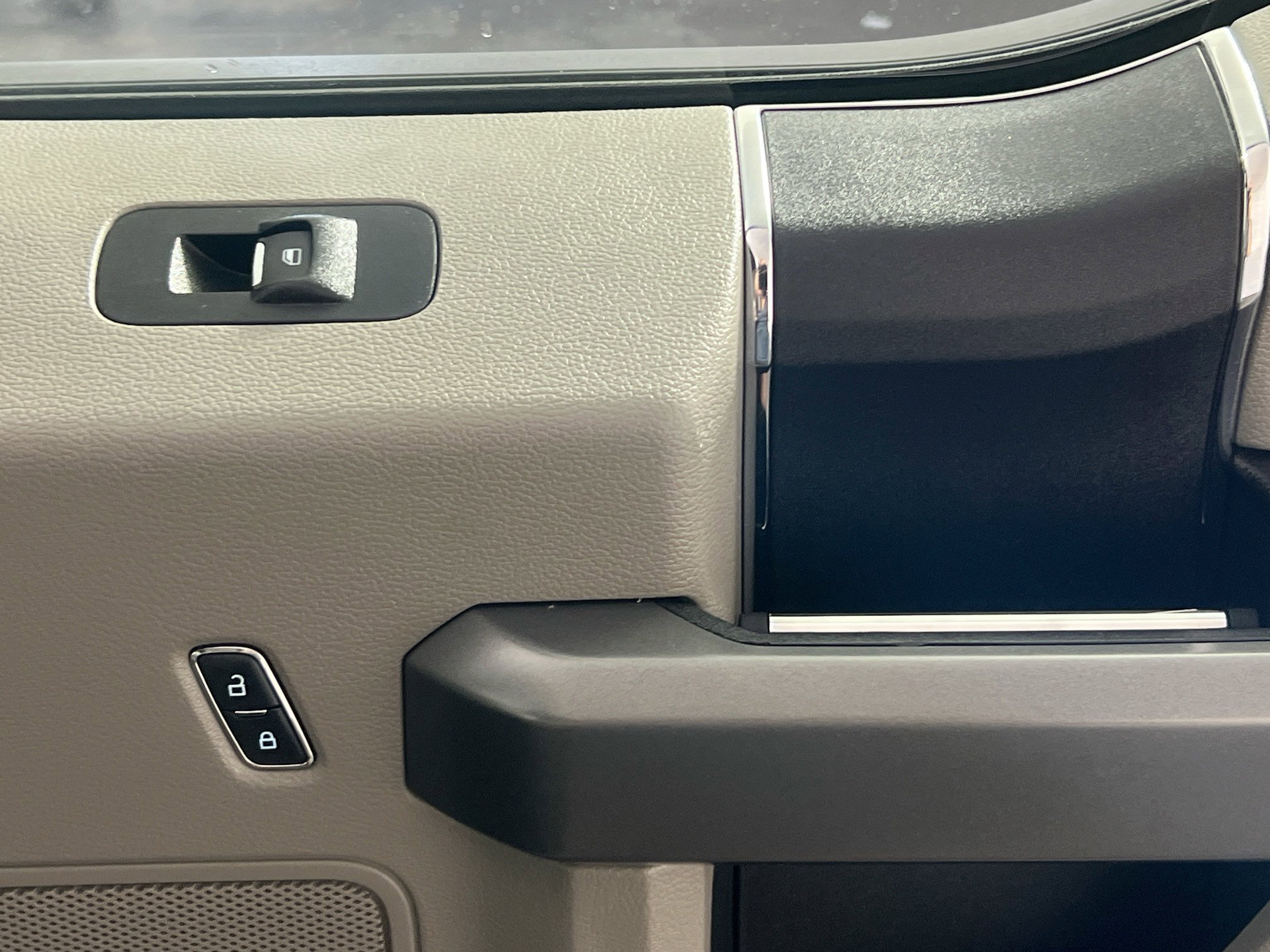 Used 2018 Ford F150 XLT image 31