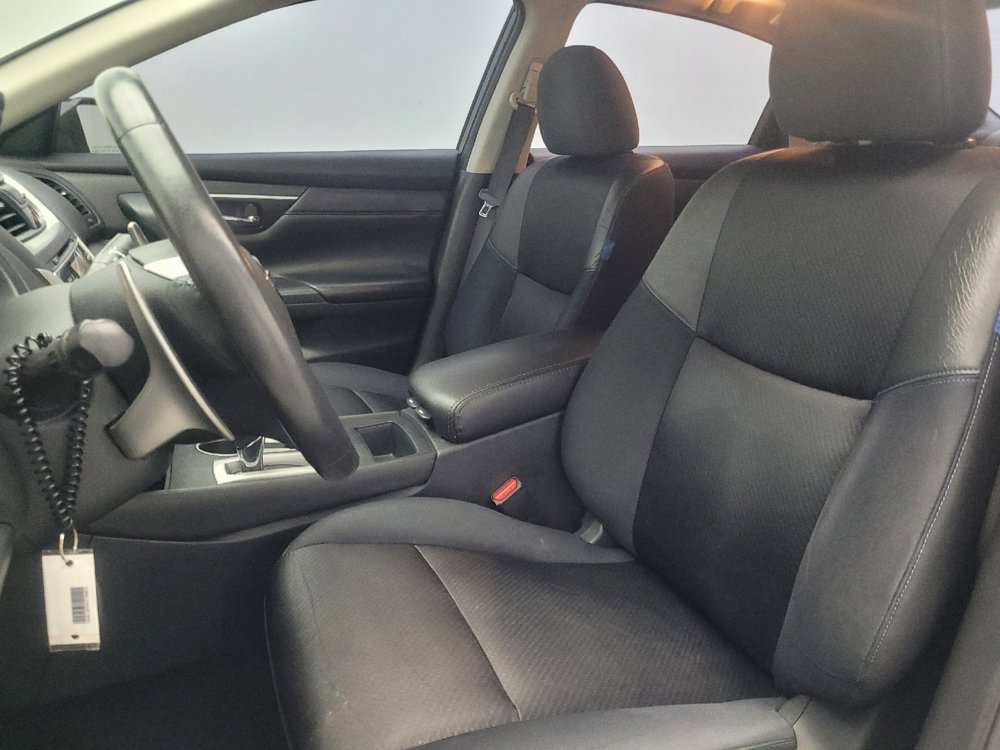 Used 2017 Nissan Altima 2.5 SR w/ Midnight Edition Package FWD image 17