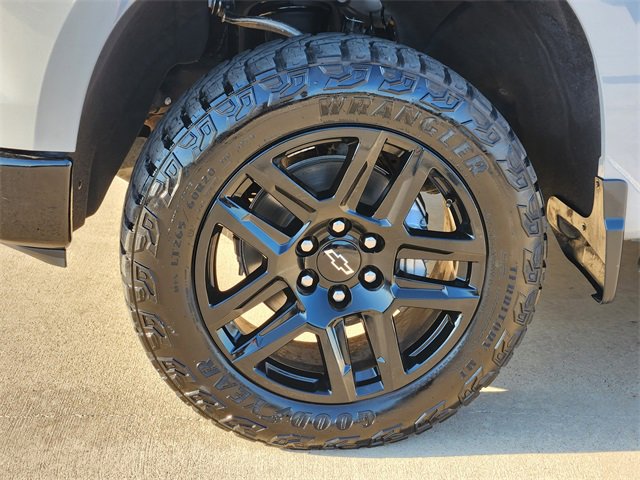 Used 2024 Chevrolet Silverado 1500 LT Trail Boss w/ Convenience Package II AWD/4WD image 17