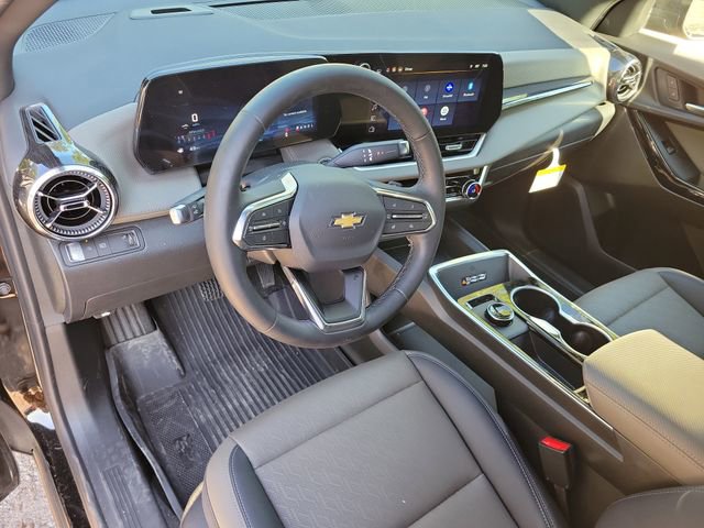 Used 2026 Chevrolet Equinox LT w/ Convenience Package II FWD image 8