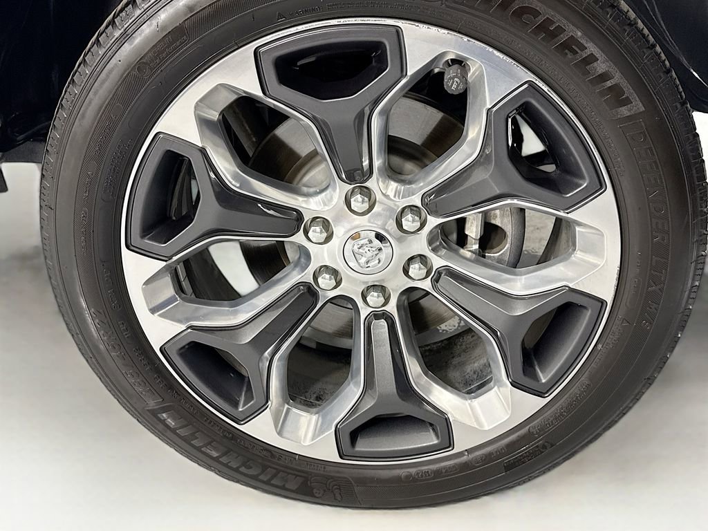 Used 2020 RAM 1500 Limited image 32