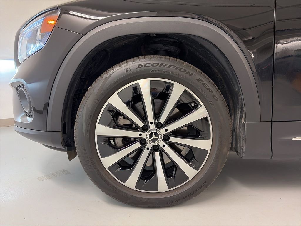 Certified 2023 Mercedes-Benz GLB 250 4MATIC image 10