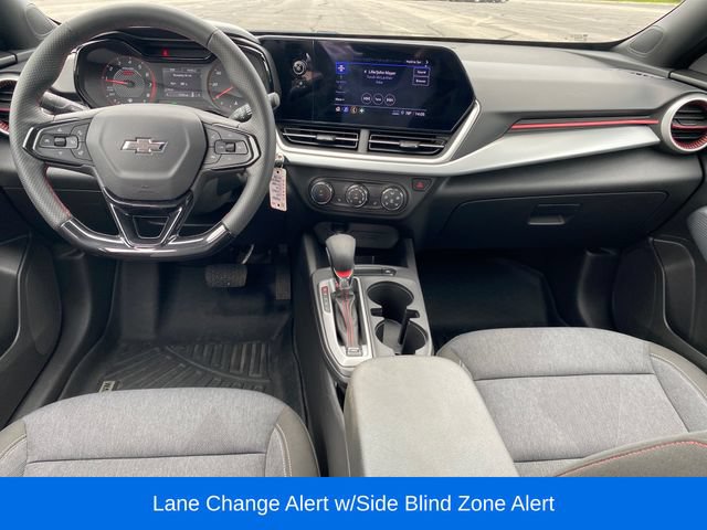 Certified 2024 Chevrolet Trax RS w/ Driver Confidence Package FWD image 5