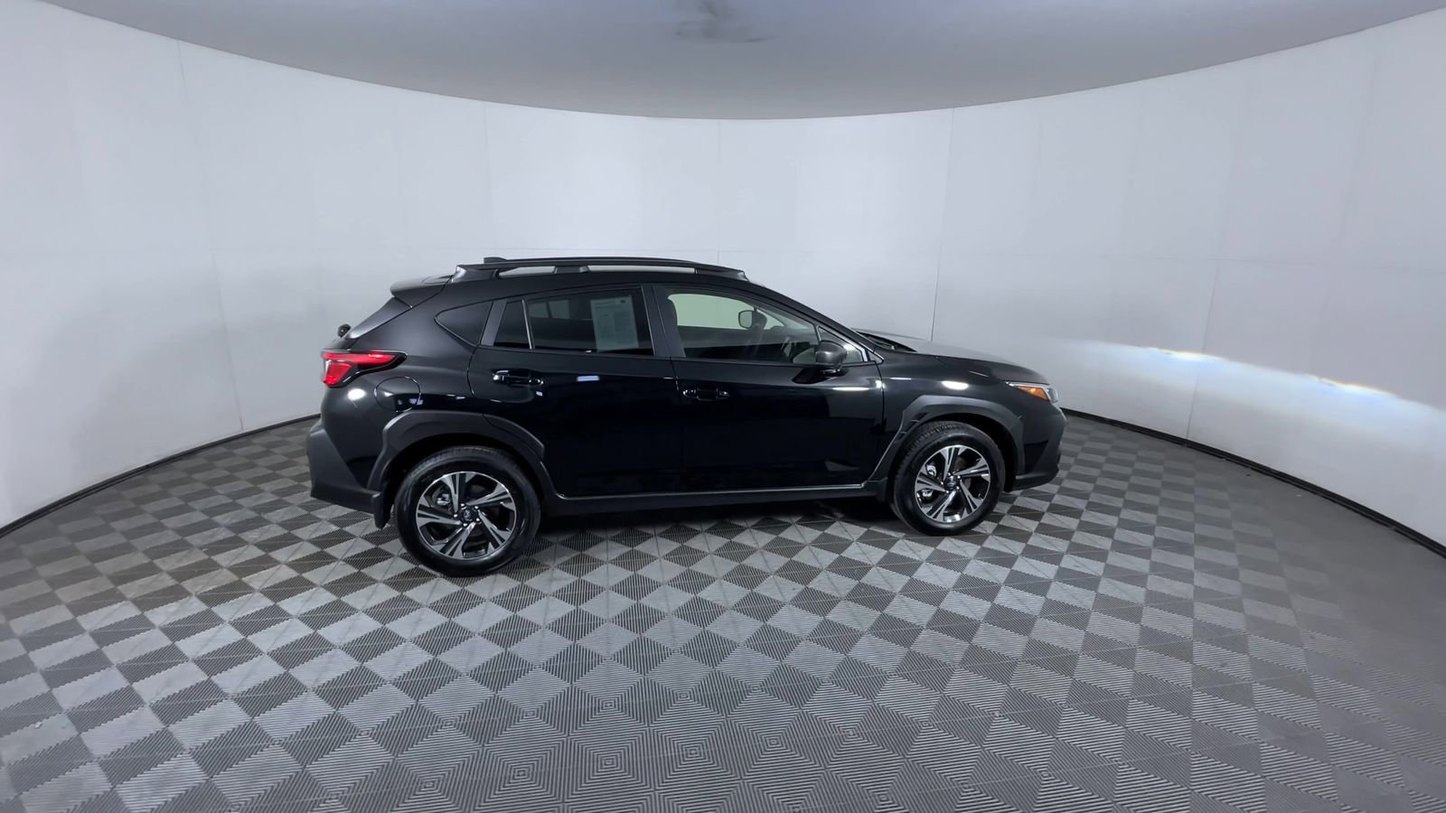 Used 2024 Subaru Crosstrek 2.0i Premium w/ Popular Package #3 AWD/4WD image 9