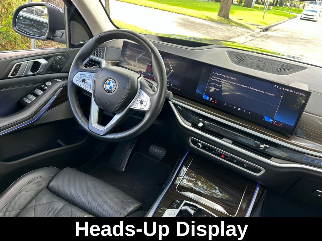 Used 2024 BMW X7 xDrive40i image 11