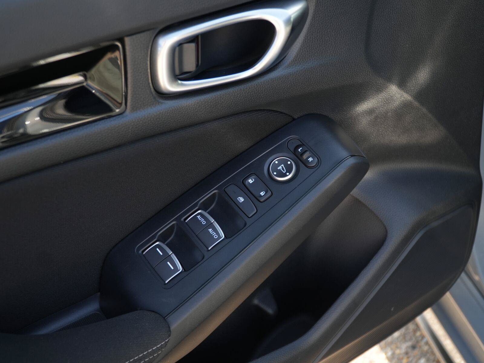 Used 2025 Honda Civic Sport image 5