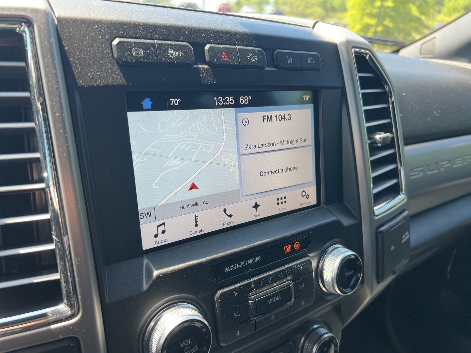 Used 2017 Ford F250 Platinum w/ Platinum Ultimate Package image 16