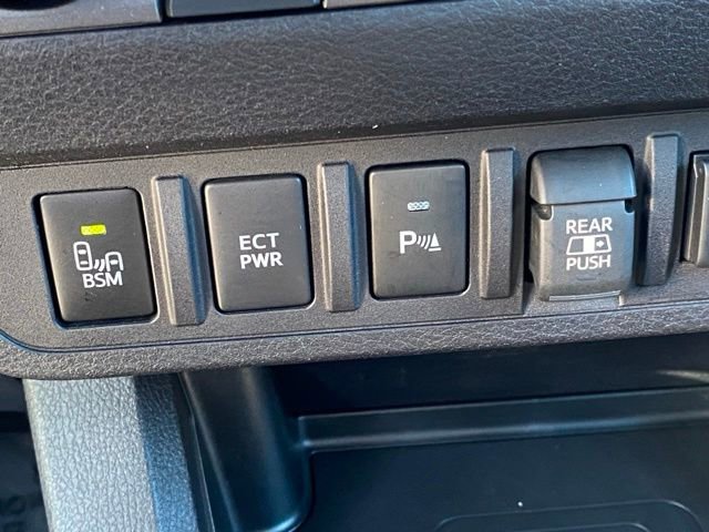 Used 2023 Toyota Tacoma TRD Off-Road w/ Technology Package AWD/4WD image 24
