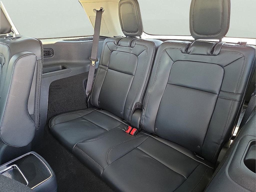 New 2026 Lincoln Aviator Reserve AWD/4WD image 14