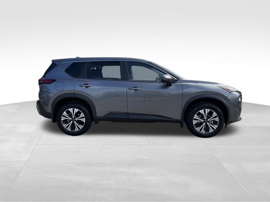 Used 2023 Nissan Rogue SV image 9