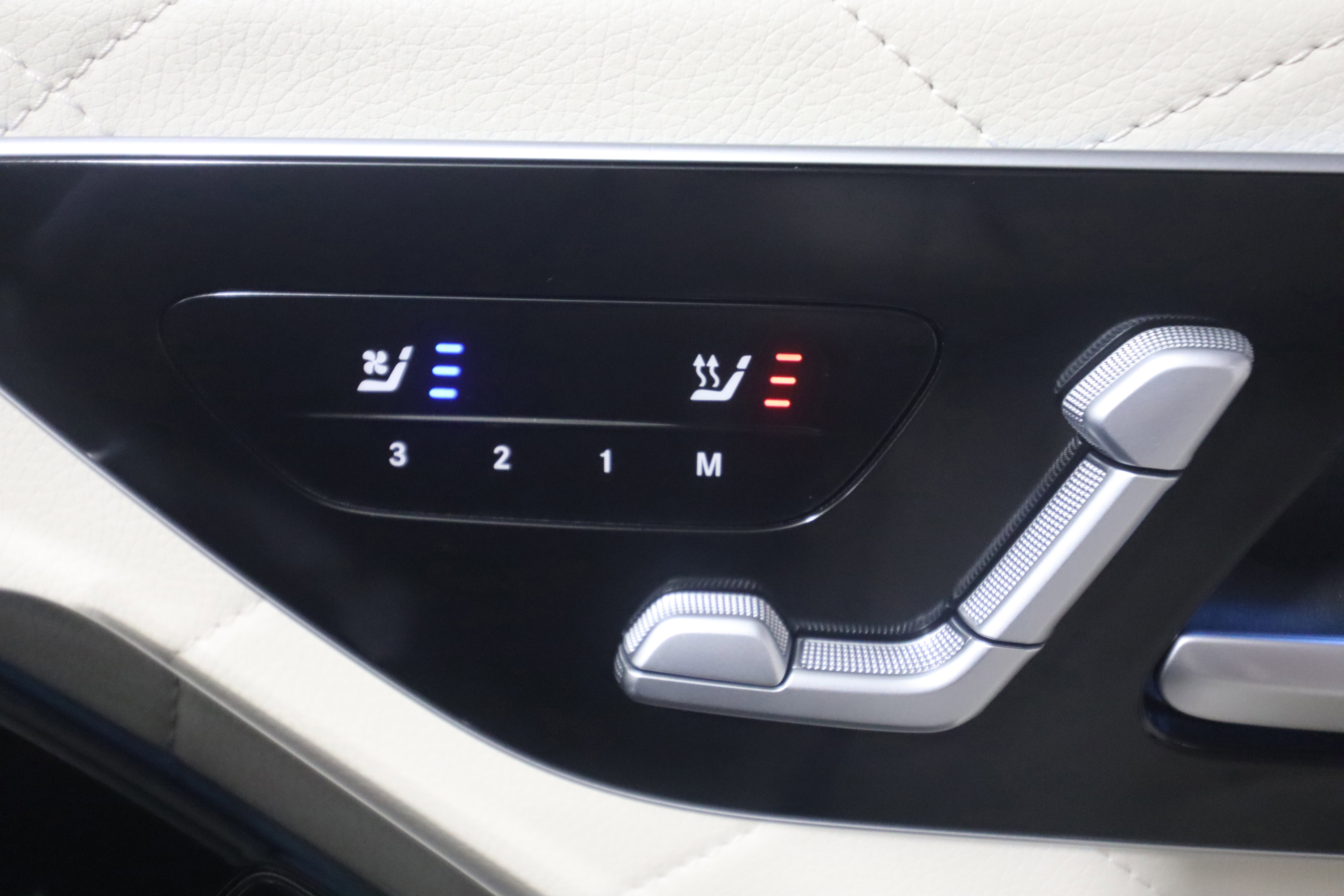Used 2023 Mercedes-Benz S 580 4MATIC Sedan image 21