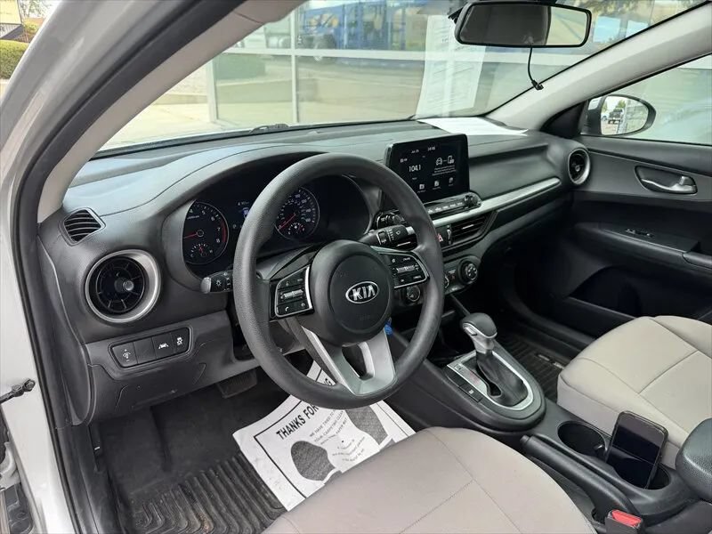 Used 2021 Kia Forte LXS FWD image 9