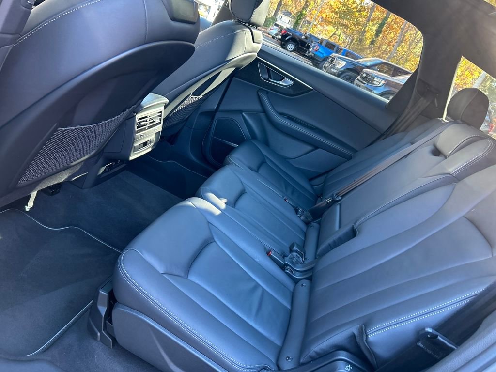 Used 2025 Audi Q7 3.0T Premium Plus image 24