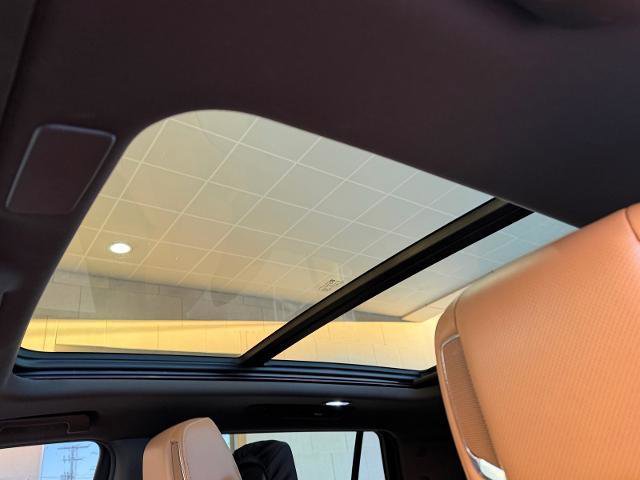 Used 2021 Cadillac Escalade Sport w/ Driver Assist Tech Package image 19