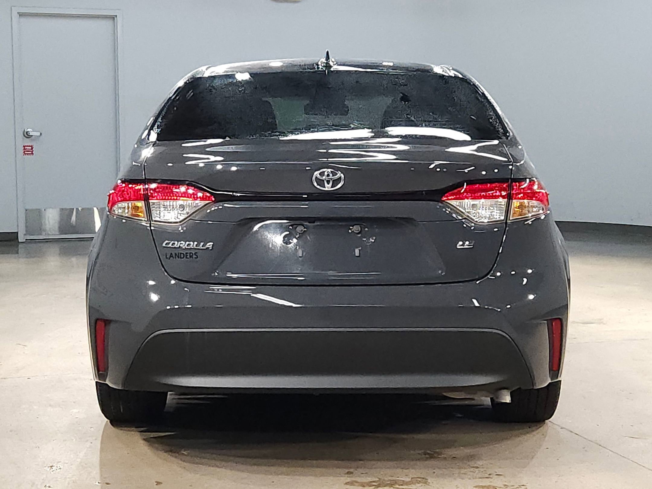 Used 2023 Toyota Corolla LE image 6