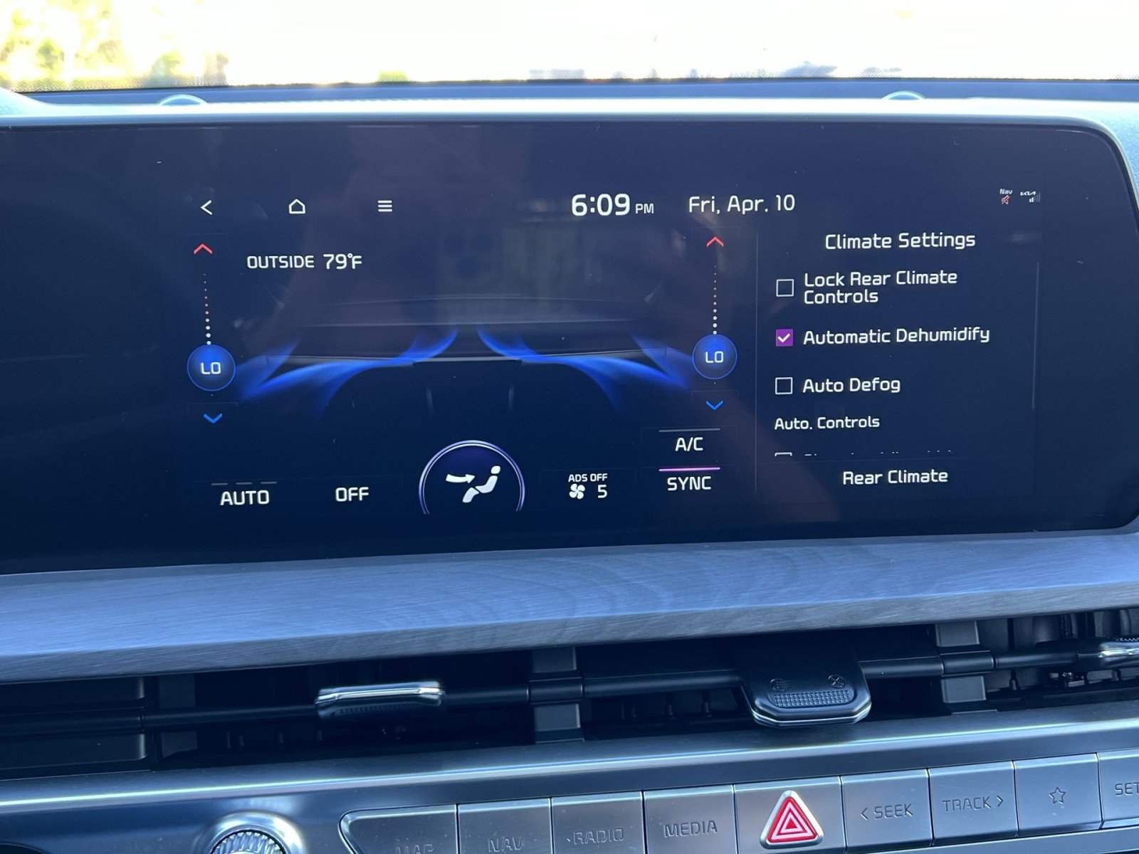 Used 2023 Kia Telluride EX X-Line image 21