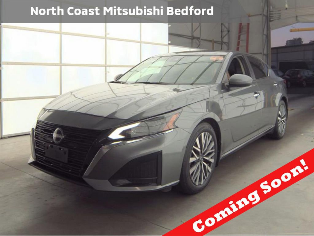 Used 2023 Nissan Altima 2.5 SV w/ SV Premium Package