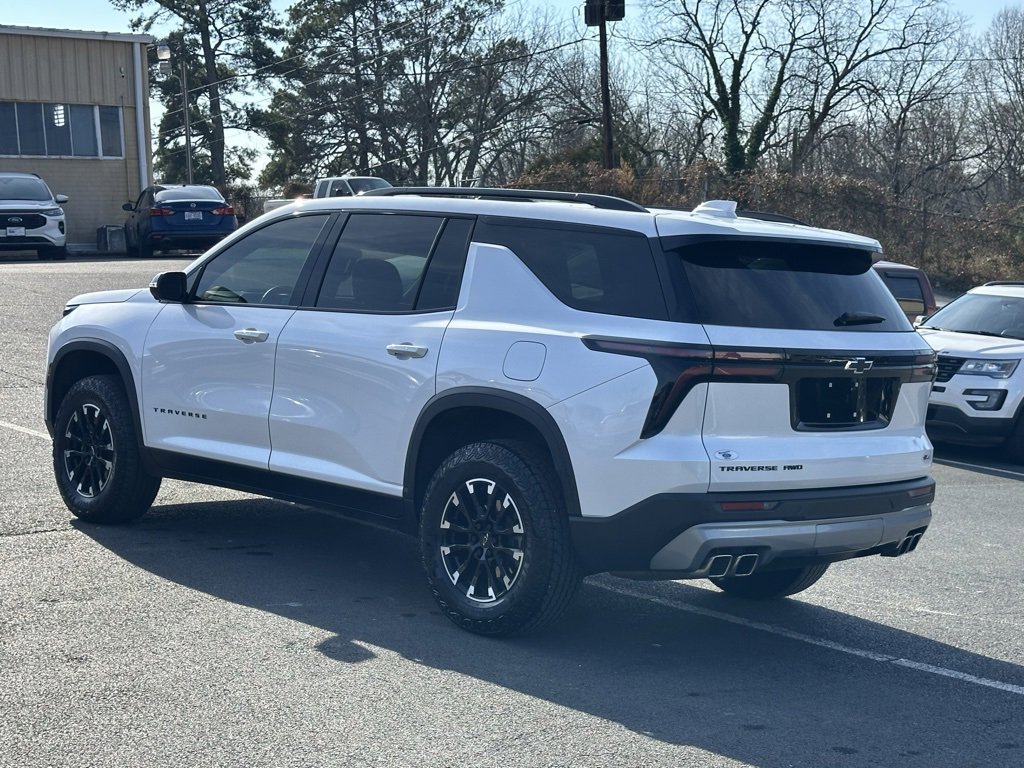 Used 2025 Chevrolet Traverse Z71 w/ Driver Confidence Package image 7