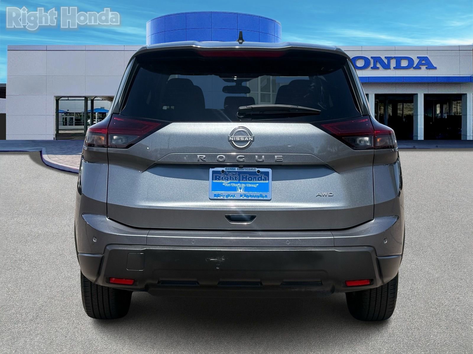 Used 2024 Nissan Rogue S image 7