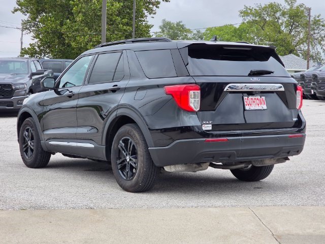 Used 2020 Ford Explorer XLT w/ Comfort Package AWD/4WD image 6