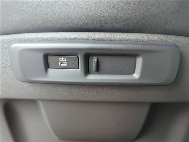 Used 2023 BMW X6 xDrive40i w/ M Sport Package AWD/4WD image 25