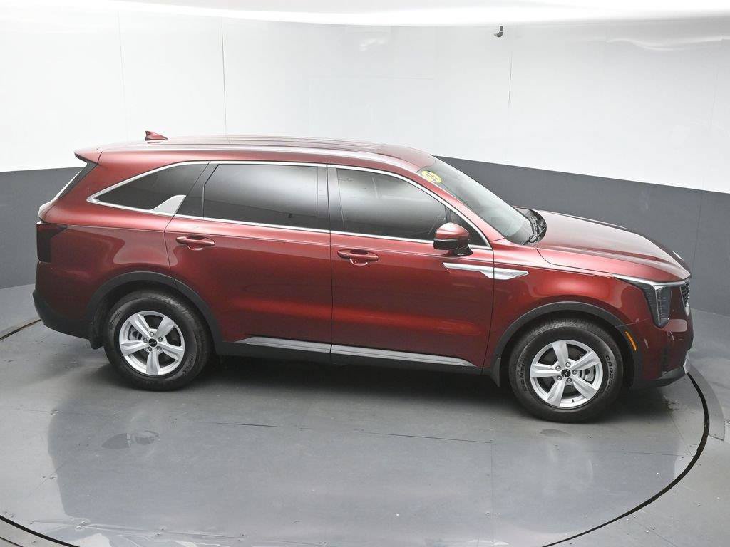 Used 2025 Kia Sorento LX FWD image 49