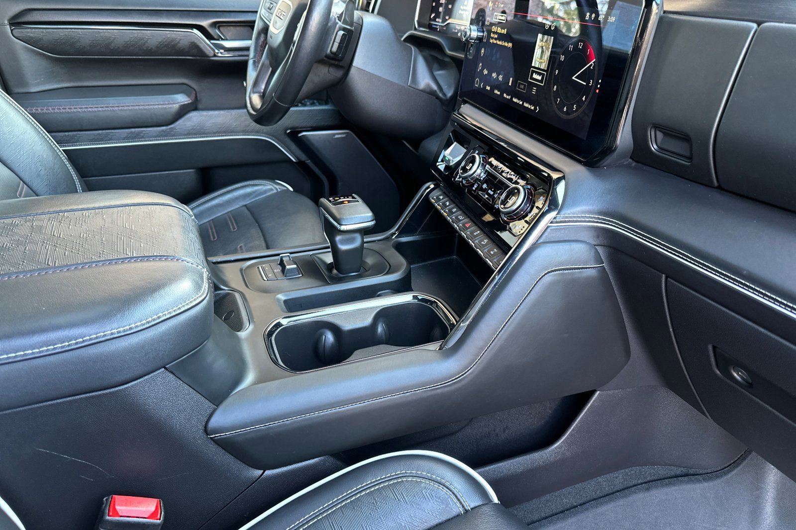 Certified 2024 GMC Sierra 1500 AT4X w/ AT4X AEV Edition image 16