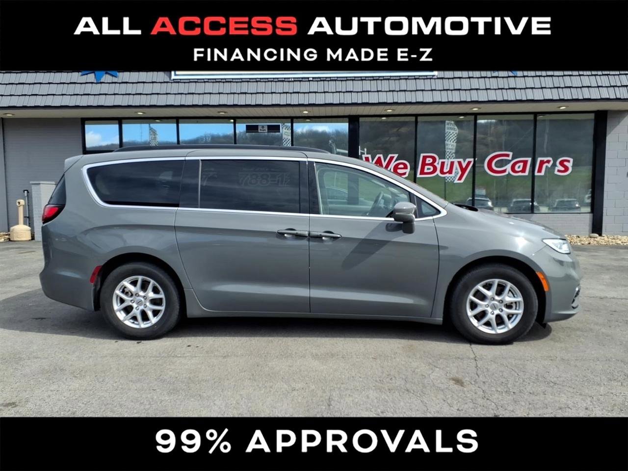 Used 2022 Chrysler Pacifica Touring-L image 1