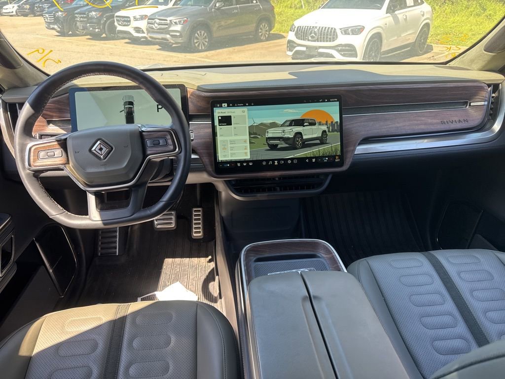 Used 2022 Rivian R1T Adventure image 10