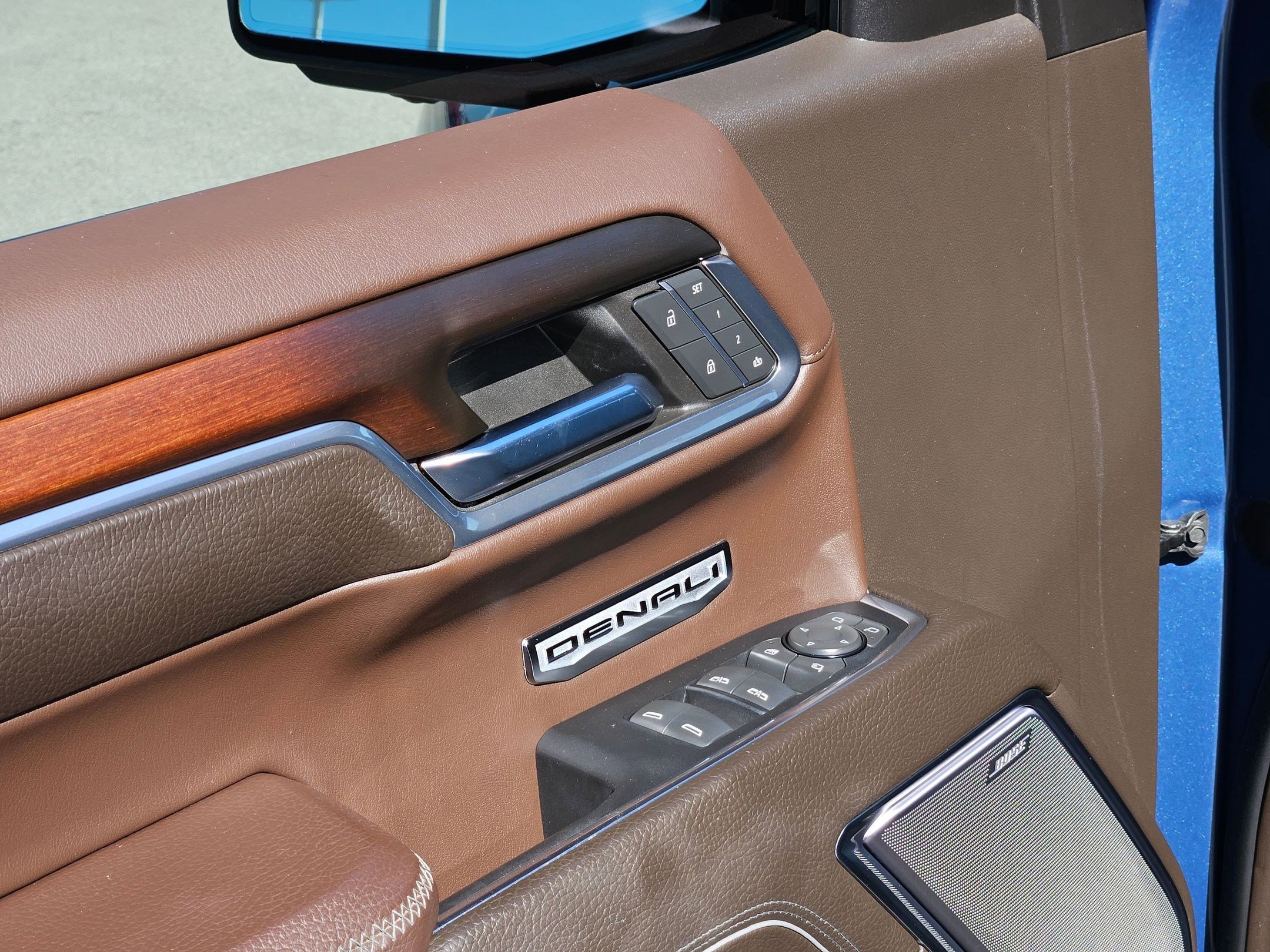 Used 2024 GMC Sierra 1500 Denali w/ Denali Reserve Package image 12