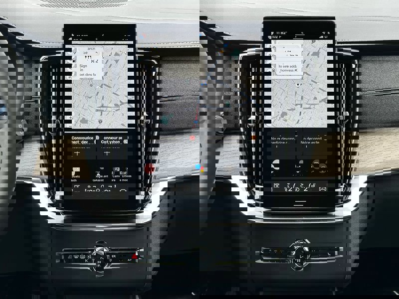 New 2025 Volvo XC90 T8 Plus image 13