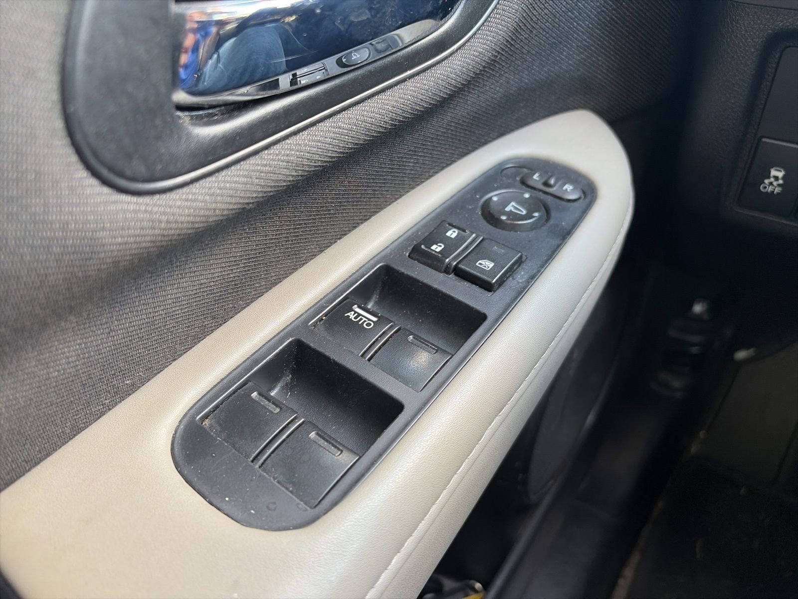 Used 2021 Honda HR-V LX image 19